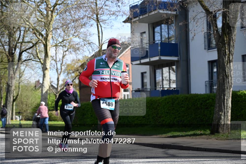 12.04.2026 - 45. Internationalen Wilhelmsburger Insellauf J. Mangold http://msf.ph/oto/9472287 12.04.2026 11:29:30 Ziel 4066, 3545, 4589, 4784, 3839 meine-sportfotos.de