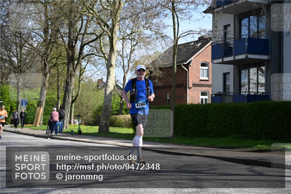 12.04.2026 - 45. Internationalen Wilhelmsburger Insellauf J. Mangold http://msf.ph/oto/9472348 12.04.2026 11:29:39 Ziel 3545, 4589, 4784, 3839, 2697, 2698, 2476, 2498 meine-sportfotos.de