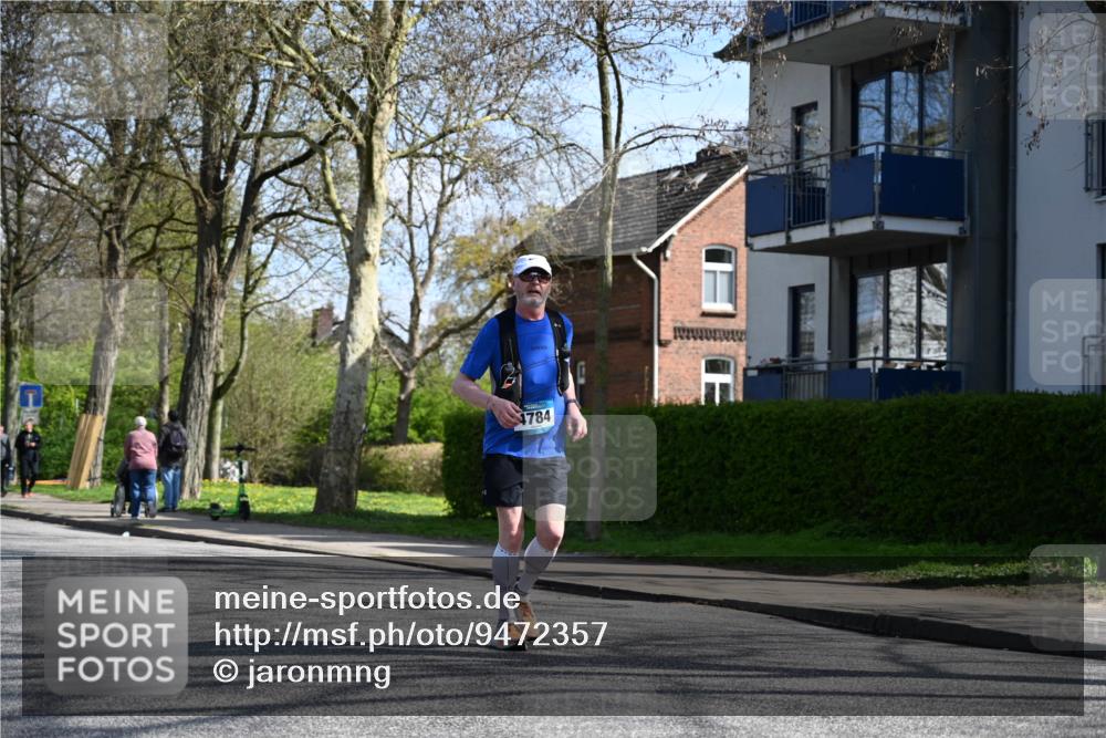 12.04.2026 - 45. Internationalen Wilhelmsburger Insellauf J. Mangold http://msf.ph/oto/9472357 12.04.2026 11:29:39 Ziel 3545, 4589, 4784, 3839, 2697, 2698, 2476, 2498 meine-sportfotos.de