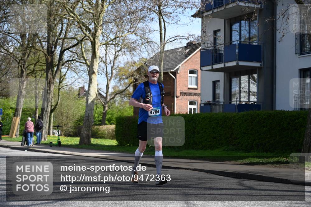 12.04.2026 - 45. Internationalen Wilhelmsburger Insellauf J. Mangold http://msf.ph/oto/9472363 12.04.2026 11:29:39 Ziel 3545, 4589, 4784, 3839, 2697, 2698, 2476, 2498 meine-sportfotos.de