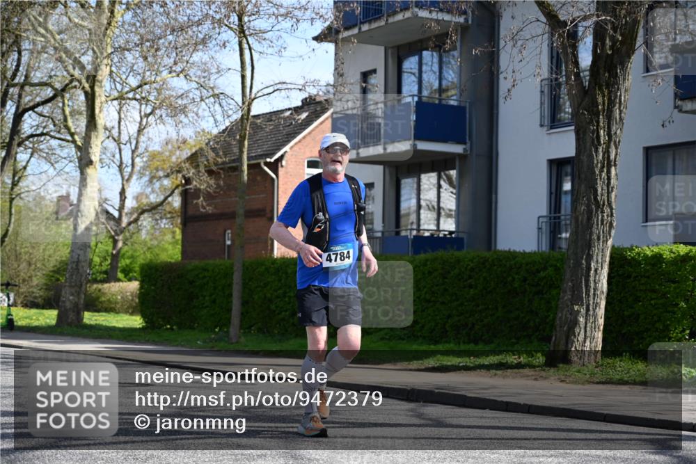 12.04.2026 - 45. Internationalen Wilhelmsburger Insellauf J. Mangold http://msf.ph/oto/9472379 12.04.2026 11:29:40 Ziel 3545, 4589, 4784, 3839, 2697, 2698, 2476, 2498 meine-sportfotos.de