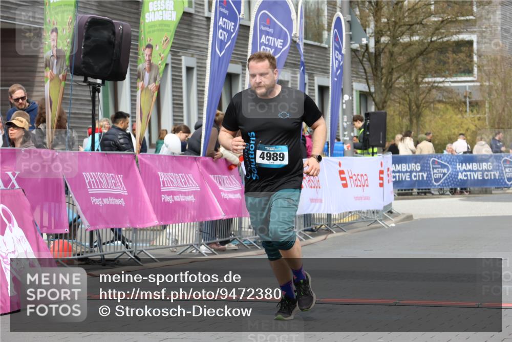 12.04.2026 - 45. Internationalen Wilhelmsburger Insellauf Strokosch-Dieckow http://msf.ph/oto/9472380 12.04.2026 13:35:49 Ziel 4989 meine-sportfotos.de