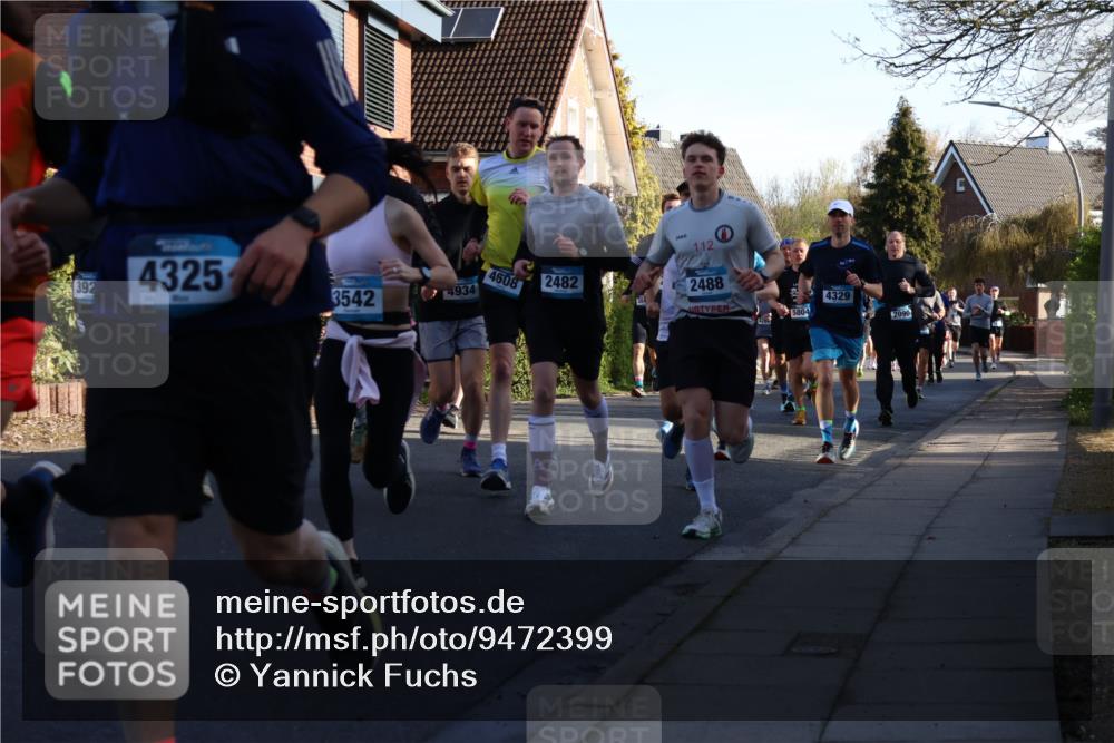 12.04.2026 - 45. Internationalen Wilhelmsburger Insellauf Yannick Fuchs http://msf.ph/oto/9472399 12.04.2026 08:57:23 Laufen 392, 4325, 4608, 2482, 4934, 3542, 112, 2488, 4329, 5804, 2090, 2090 meine-sportfotos.de