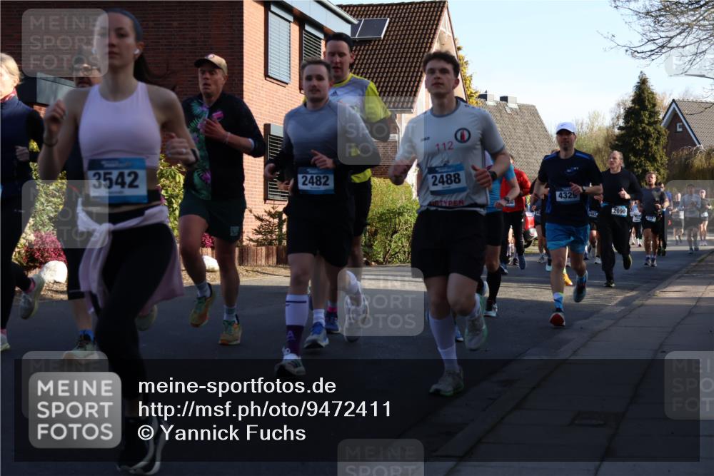 12.04.2026 - 45. Internationalen Wilhelmsburger Insellauf Yannick Fuchs http://msf.ph/oto/9472411 12.04.2026 08:57:24 Laufen 3542, 2482, 112, 2488, 4325, 260, 2090, 2883 meine-sportfotos.de
