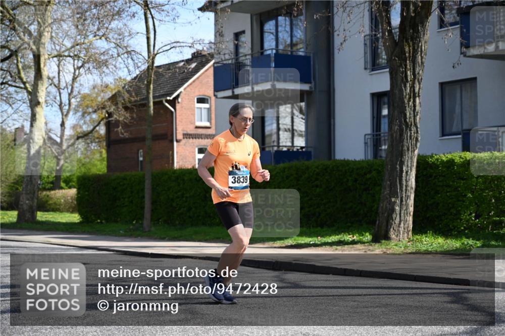 12.04.2026 - 45. Internationalen Wilhelmsburger Insellauf J. Mangold http://msf.ph/oto/9472428 12.04.2026 11:29:47 Ziel 4589, 4784, 3839, 2697, 2698, 2476, 2498 meine-sportfotos.de