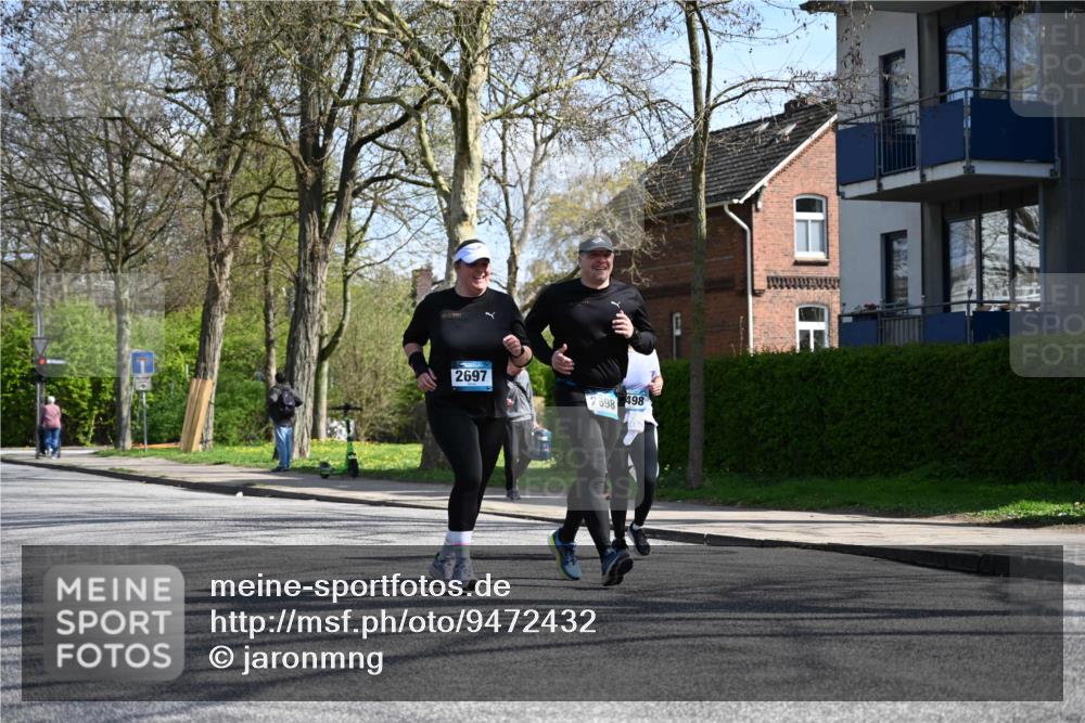 12.04.2026 - 45. Internationalen Wilhelmsburger Insellauf J. Mangold http://msf.ph/oto/9472432 12.04.2026 11:29:59 Ziel 3839, 2697, 2698, 2476, 2498, 4737 meine-sportfotos.de