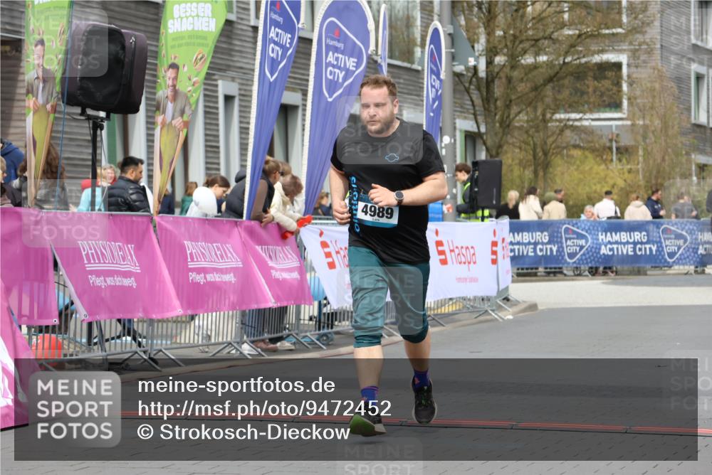 12.04.2026 - 45. Internationalen Wilhelmsburger Insellauf Strokosch-Dieckow http://msf.ph/oto/9472452 12.04.2026 13:35:49 Ziel 4989 meine-sportfotos.de