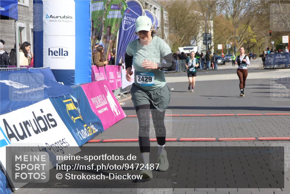 12.04.2026 - 45. Internationalen Wilhelmsburger Insellauf Strokosch-Dieckow http://msf.ph/oto/9472487 12.04.2026 11:29:16 Ziel 2429 meine-sportfotos.de
