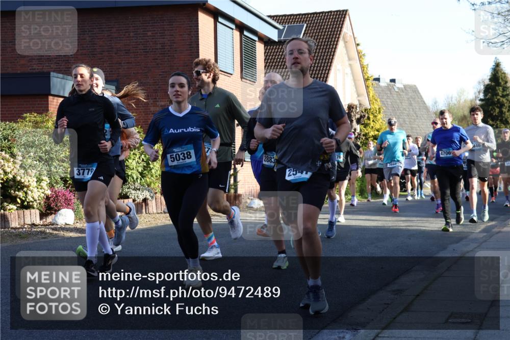 12.04.2026 - 45. Internationalen Wilhelmsburger Insellauf Yannick Fuchs http://msf.ph/oto/9472489 12.04.2026 08:57:31 Laufen 3779, 5038, 2883, 2347, 76, 3666, 446, 4706 meine-sportfotos.de