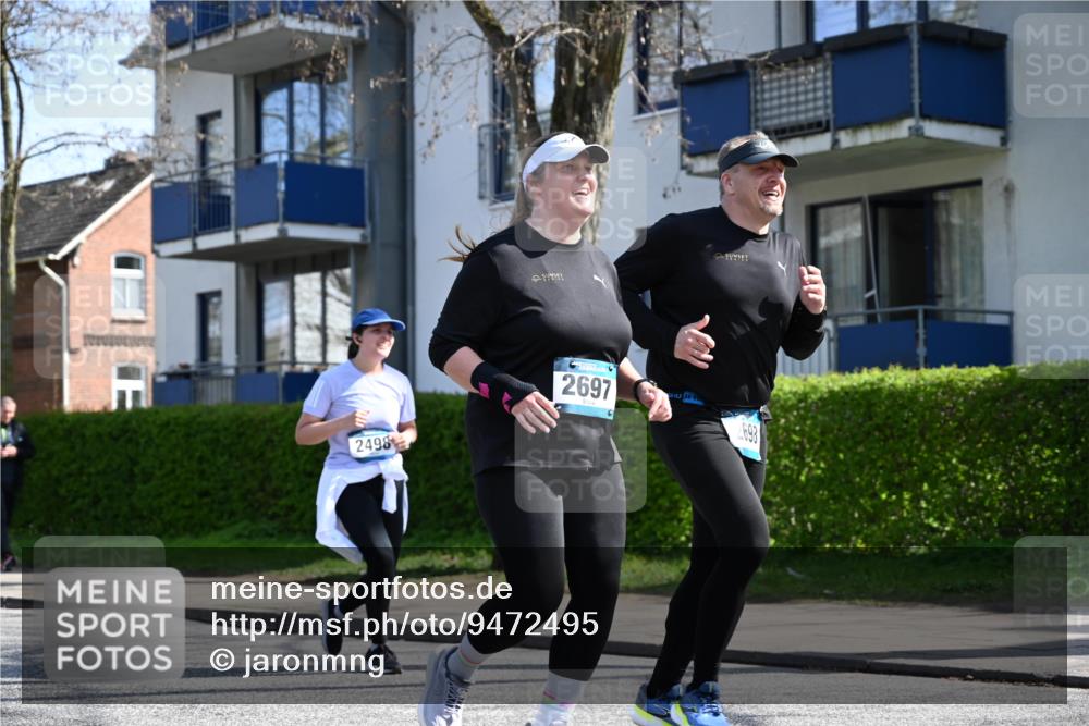 12.04.2026 - 45. Internationalen Wilhelmsburger Insellauf J. Mangold http://msf.ph/oto/9472495 12.04.2026 11:30:01 Ziel 3839, 2697, 2698, 2476, 2498, 2498, 4737 meine-sportfotos.de