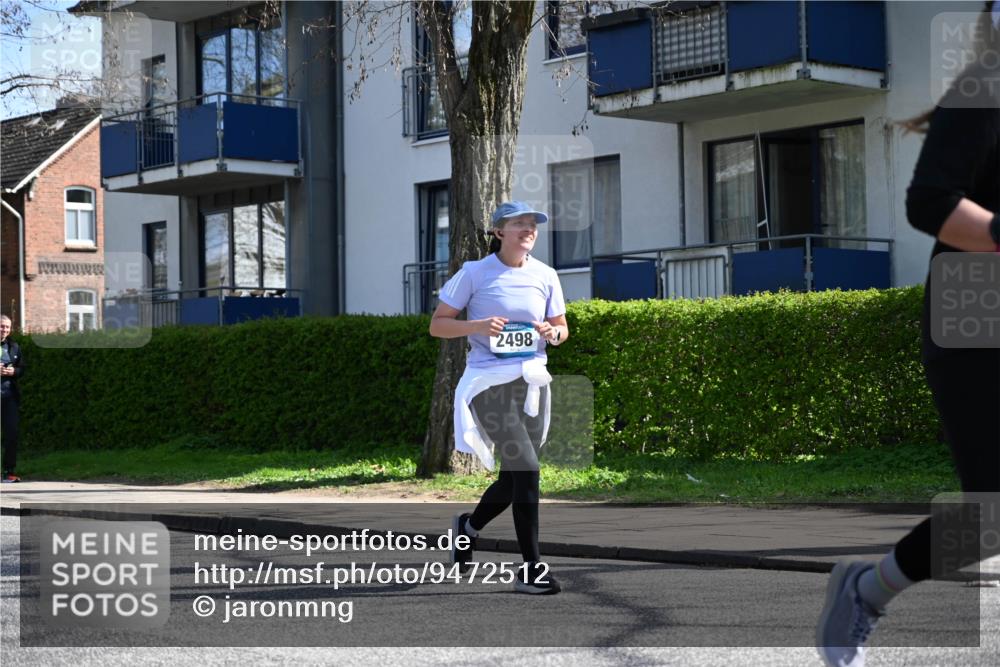 12.04.2026 - 45. Internationalen Wilhelmsburger Insellauf J. Mangold http://msf.ph/oto/9472512 12.04.2026 11:30:02 Ziel 3839, 2697, 2698, 2476, 2498, 4737 meine-sportfotos.de