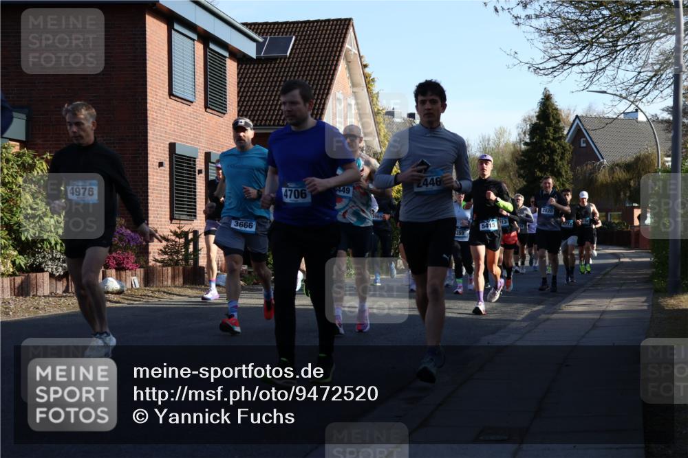 12.04.2026 - 45. Internationalen Wilhelmsburger Insellauf Yannick Fuchs http://msf.ph/oto/9472520 12.04.2026 08:57:33 Laufen 4976, 3666, 4706, 449, 446, 2065, 359, 5415, 2020, 4779 meine-sportfotos.de