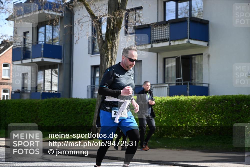 12.04.2026 - 45. Internationalen Wilhelmsburger Insellauf J. Mangold http://msf.ph/oto/9472531 12.04.2026 11:30:09 Ziel 3839, 2697, 2698, 2476, 2498, 4737, 2480 meine-sportfotos.de