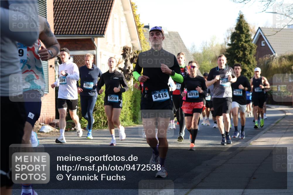12.04.2026 - 45. Internationalen Wilhelmsburger Insellauf Yannick Fuchs http://msf.ph/oto/9472538 12.04.2026 08:57:35 Laufen 9, 3084, 2065, 3516, 5415, 33, 4913, 2020, 4108, 4779 meine-sportfotos.de