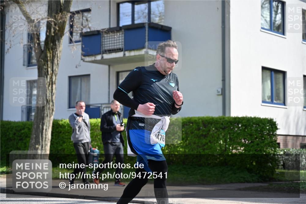 12.04.2026 - 45. Internationalen Wilhelmsburger Insellauf J. Mangold http://msf.ph/oto/9472541 12.04.2026 11:30:10 Ziel 3839, 2697, 2698, 2476, 2498, 4737, 2480 meine-sportfotos.de