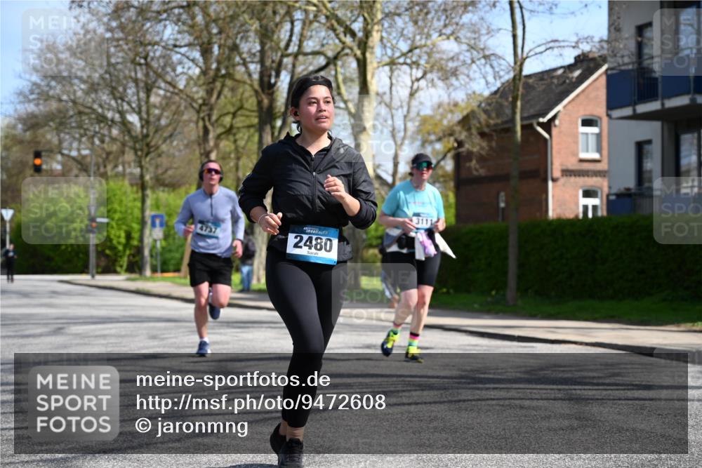 12.04.2026 - 45. Internationalen Wilhelmsburger Insellauf J. Mangold http://msf.ph/oto/9472608 12.04.2026 11:30:38 Ziel 4737, 2480, 3111, 2524, 2475, 2279 meine-sportfotos.de