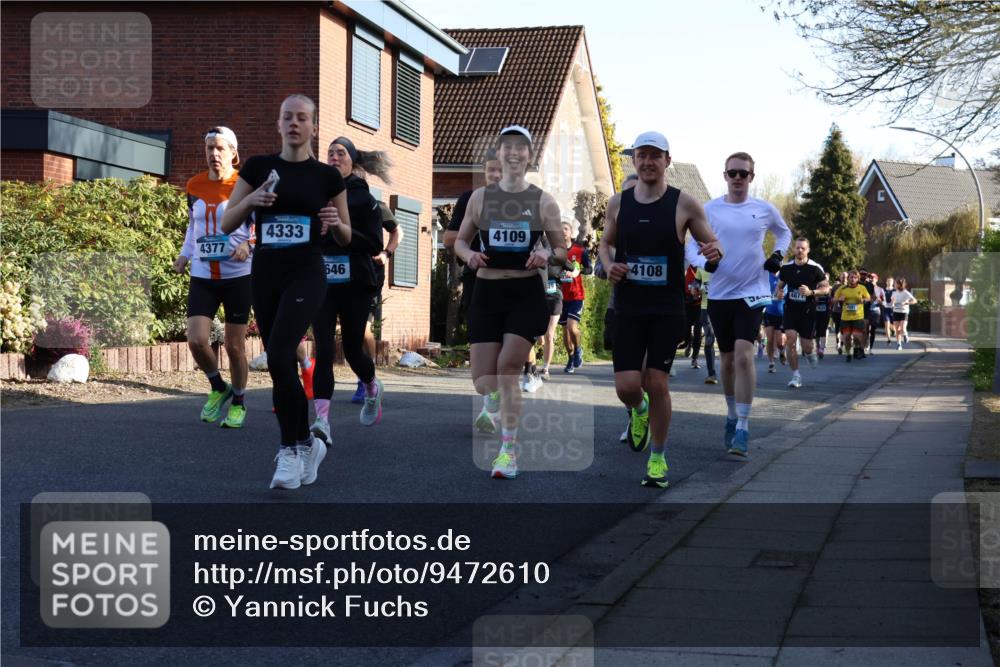 12.04.2026 - 45. Internationalen Wilhelmsburger Insellauf Yannick Fuchs http://msf.ph/oto/9472610 12.04.2026 08:57:40 Laufen 4377, 4333, 646, 4109, 4108, 487, 487 meine-sportfotos.de