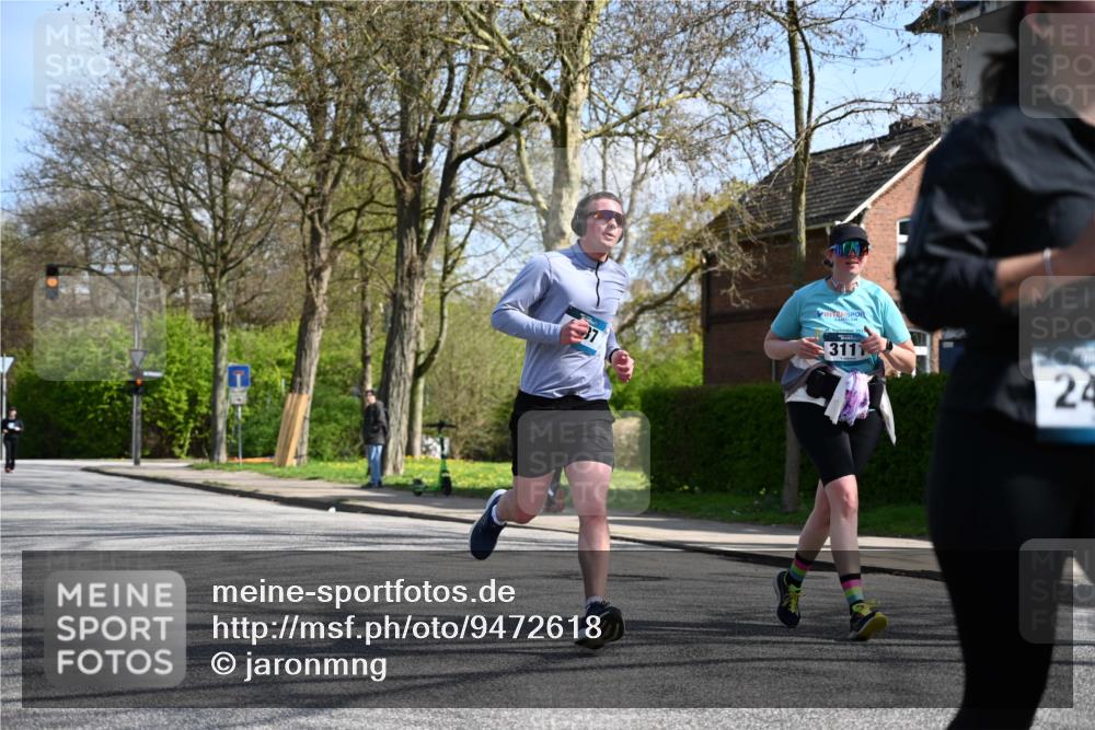12.04.2026 - 45. Internationalen Wilhelmsburger Insellauf J. Mangold http://msf.ph/oto/9472618 12.04.2026 11:30:39 Ziel 4737, 2480, 3111, 2524, 2475, 2279 meine-sportfotos.de