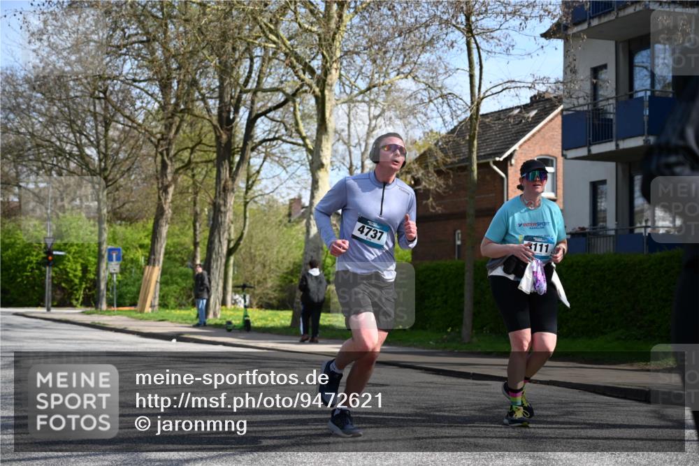 12.04.2026 - 45. Internationalen Wilhelmsburger Insellauf J. Mangold http://msf.ph/oto/9472621 12.04.2026 11:30:39 Ziel 4737, 2480, 3111, 2524, 2475, 2279 meine-sportfotos.de