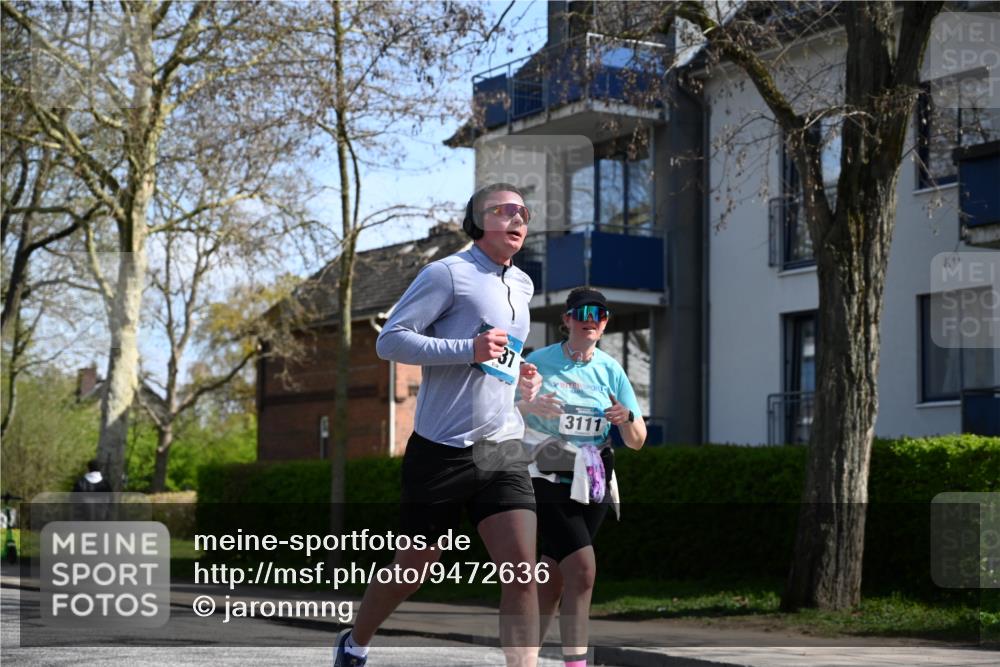 12.04.2026 - 45. Internationalen Wilhelmsburger Insellauf J. Mangold http://msf.ph/oto/9472636 12.04.2026 11:30:40 Ziel 4737, 2480, 3111, 2524, 2475, 2279 meine-sportfotos.de
