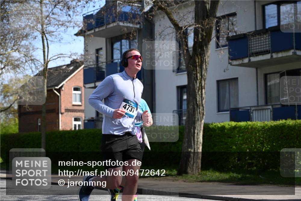 12.04.2026 - 45. Internationalen Wilhelmsburger Insellauf J. Mangold http://msf.ph/oto/9472642 12.04.2026 11:30:40 Ziel 4737, 2480, 3111, 2524, 2475, 2279 meine-sportfotos.de