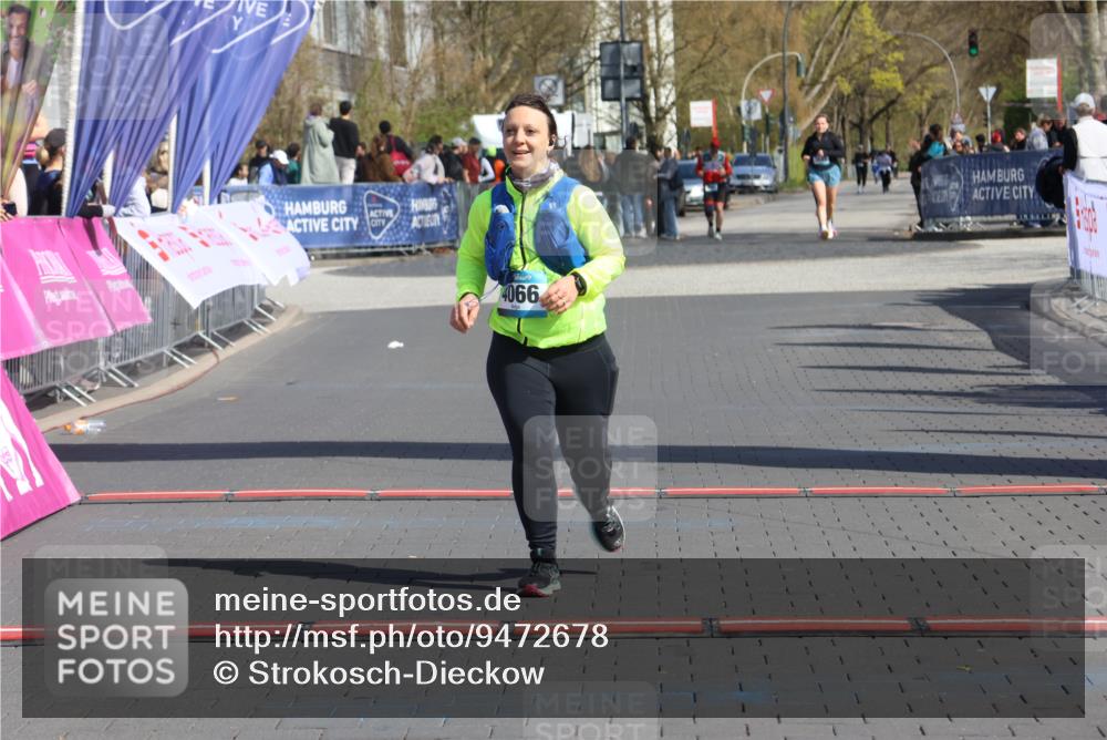 12.04.2026 - 45. Internationalen Wilhelmsburger Insellauf Strokosch-Dieckow http://msf.ph/oto/9472678 12.04.2026 11:29:46 Ziel 4066 meine-sportfotos.de