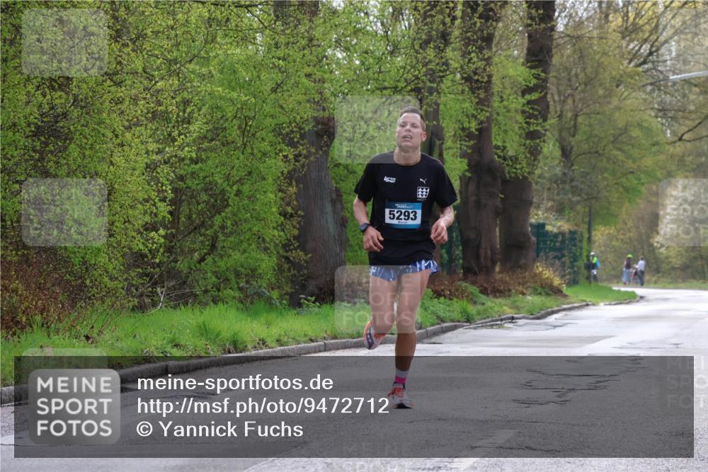 12.04.2026 - 45. Internationalen Wilhelmsburger Insellauf Yannick Fuchs http://msf.ph/oto/9472712 12.04.2026 09:57:04 Laufen 5293 meine-sportfotos.de