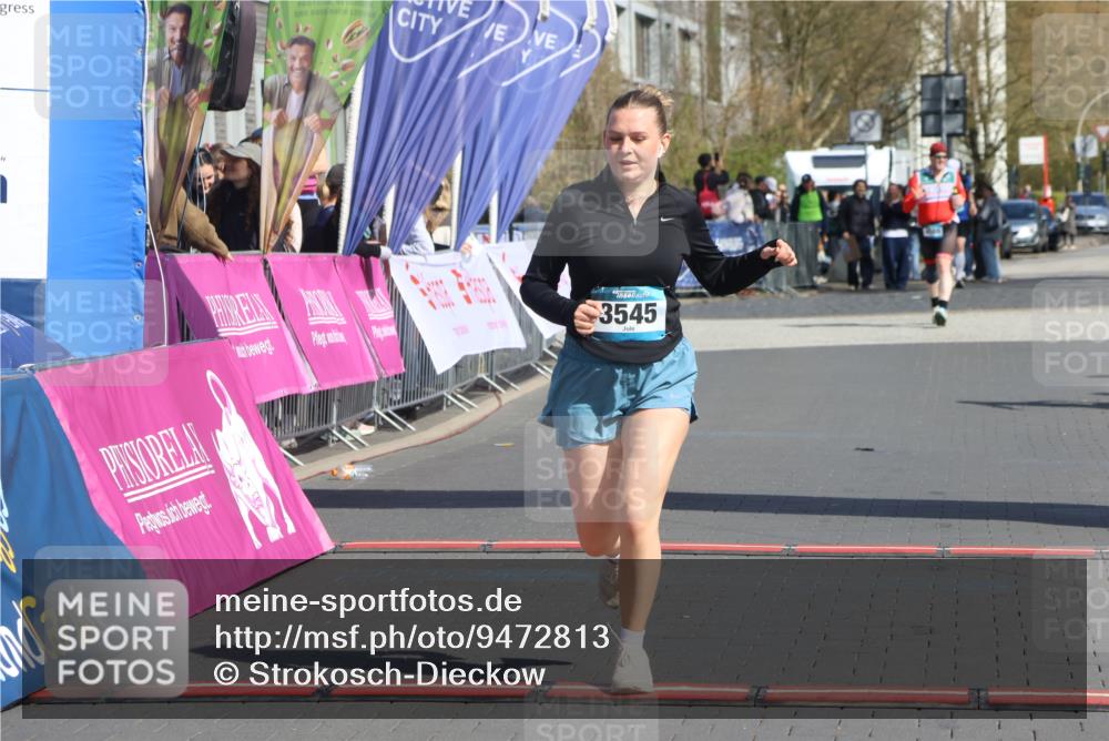 12.04.2026 - 45. Internationalen Wilhelmsburger Insellauf Strokosch-Dieckow http://msf.ph/oto/9472813 12.04.2026 11:29:58 Ziel 3545 meine-sportfotos.de