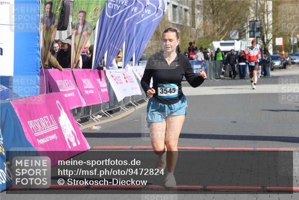 12.04.2026 - 45. Internationalen Wilhelmsburger Insellauf Strokosch-Dieckow http://msf.ph/oto/9472824 12.04.2026 11:29:58 Ziel 3545 meine-sportfotos.de
