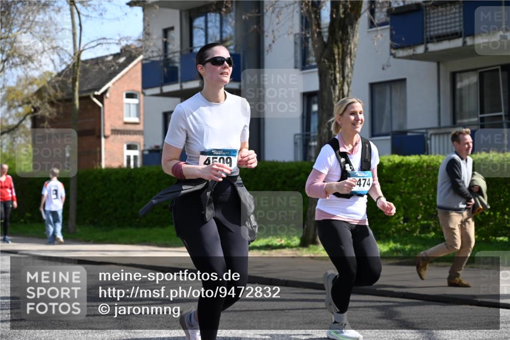 12.04.2026 - 45. Internationalen Wilhelmsburger Insellauf J. Mangold http://msf.ph/oto/9472832 12.04.2026 11:32:59 Ziel 3474, 4509, 2230, 2233, 4939 meine-sportfotos.de
