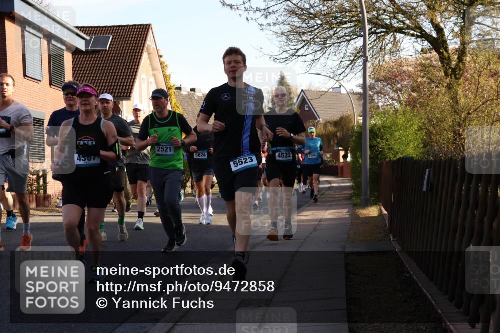 12.04.2026 - 45. Internationalen Wilhelmsburger Insellauf Yannick Fuchs http://msf.ph/oto/9472858 12.04.2026 08:57:55 Laufen 2521, 4567, 5824, 5523, 4522, 3706 meine-sportfotos.de