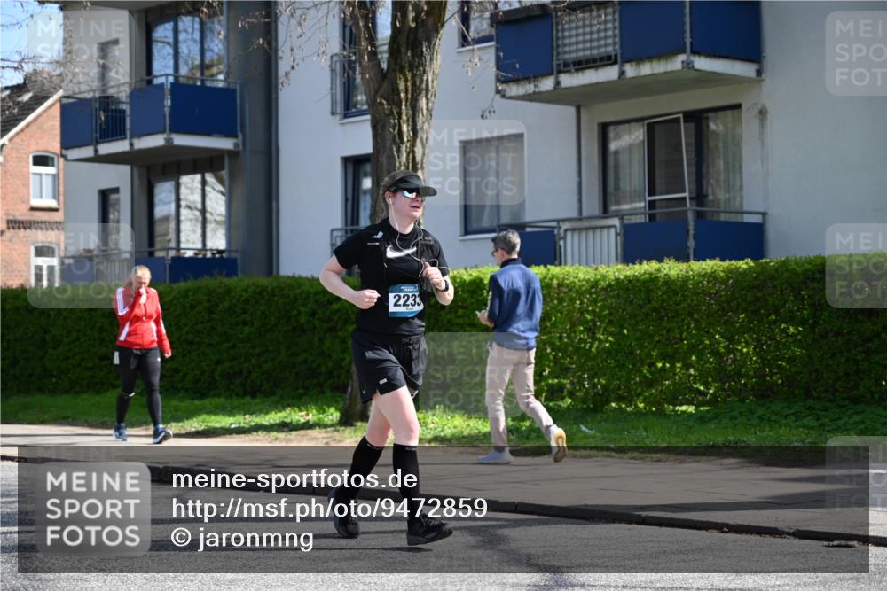 12.04.2026 - 45. Internationalen Wilhelmsburger Insellauf J. Mangold http://msf.ph/oto/9472859 12.04.2026 11:33:12 Ziel 3474, 4509, 2230, 2233, 4939 meine-sportfotos.de