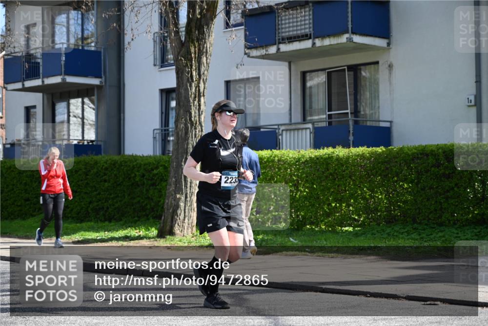 12.04.2026 - 45. Internationalen Wilhelmsburger Insellauf J. Mangold http://msf.ph/oto/9472865 12.04.2026 11:33:13 Ziel 3474, 4509, 2230, 2233, 4939 meine-sportfotos.de