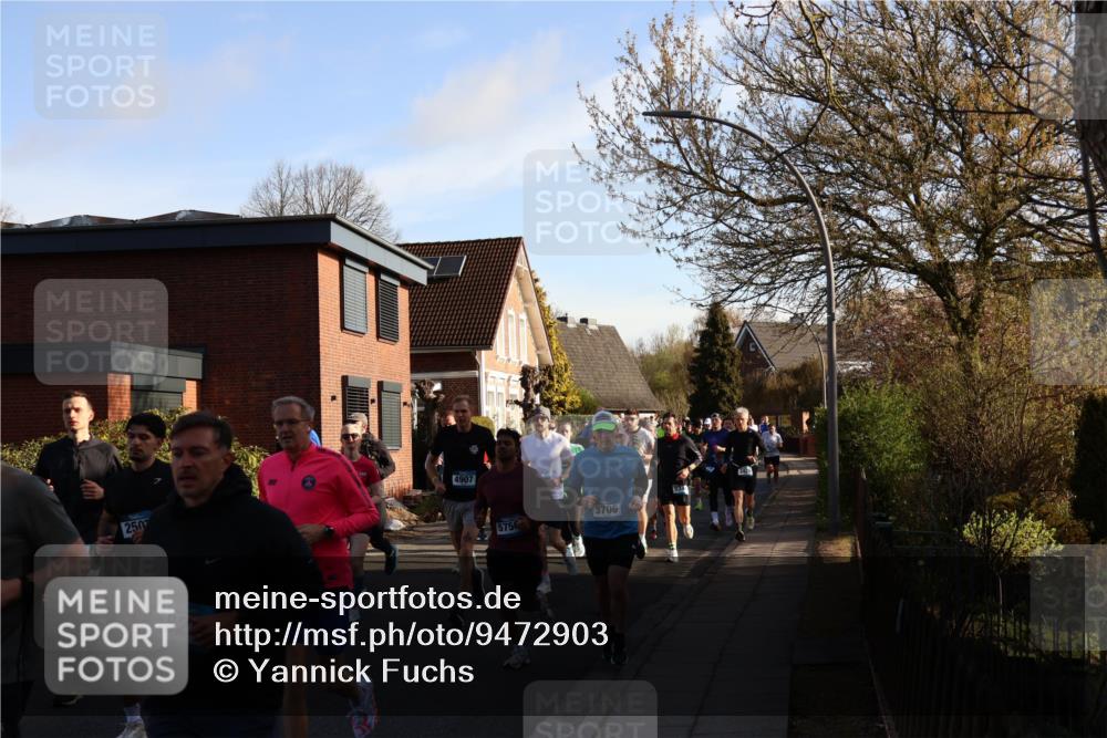 12.04.2026 - 45. Internationalen Wilhelmsburger Insellauf Yannick Fuchs http://msf.ph/oto/9472903 12.04.2026 08:57:59 Laufen 250, 582, 4907, 5756, 3706 meine-sportfotos.de