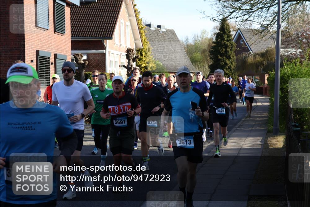 12.04.2026 - 45. Internationalen Wilhelmsburger Insellauf Yannick Fuchs http://msf.ph/oto/9472923 12.04.2026 08:58:00 Laufen 3706, 1836, 5691, 5344, 3613, 3424, 570 meine-sportfotos.de