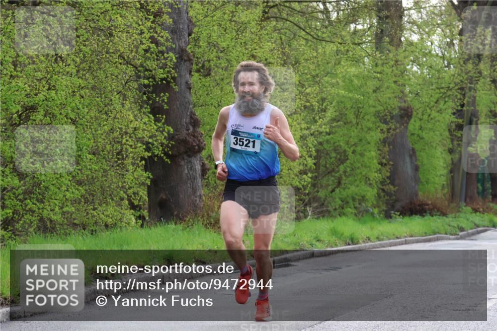12.04.2026 - 45. Internationalen Wilhelmsburger Insellauf Yannick Fuchs http://msf.ph/oto/9472944 12.04.2026 09:58:46 Laufen 1001, 3521 meine-sportfotos.de