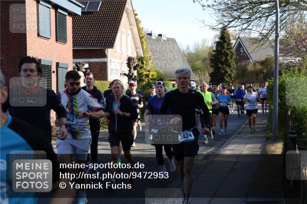 12.04.2026 - 45. Internationalen Wilhelmsburger Insellauf Yannick Fuchs http://msf.ph/oto/9472953 12.04.2026 08:58:02 Laufen 62, 3424, 3087, 2451, 3670 meine-sportfotos.de