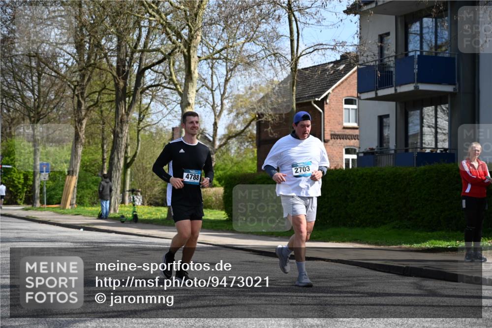 12.04.2026 - 45. Internationalen Wilhelmsburger Insellauf J. Mangold http://msf.ph/oto/9473021 12.04.2026 11:34:46 Ziel 3371, 2703, 4788 meine-sportfotos.de