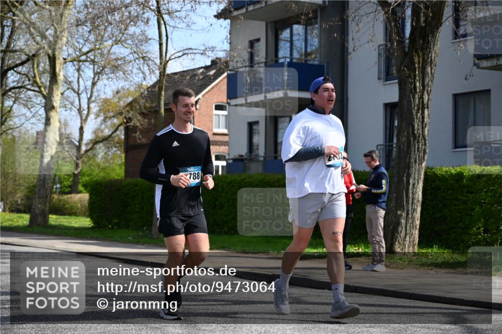 12.04.2026 - 45. Internationalen Wilhelmsburger Insellauf J. Mangold http://msf.ph/oto/9473064 12.04.2026 11:34:47 Ziel 3371, 2703, 4788 meine-sportfotos.de