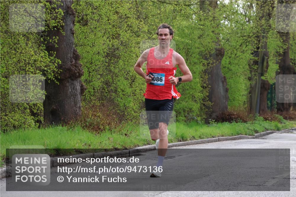12.04.2026 - 45. Internationalen Wilhelmsburger Insellauf Yannick Fuchs http://msf.ph/oto/9473136 12.04.2026 09:59:19 Laufen 086 meine-sportfotos.de