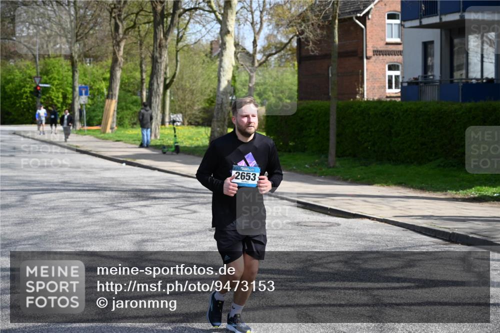 12.04.2026 - 45. Internationalen Wilhelmsburger Insellauf J. Mangold http://msf.ph/oto/9473153 12.04.2026 11:36:06 Ziel 4174, 2653, 2428, 2427 meine-sportfotos.de