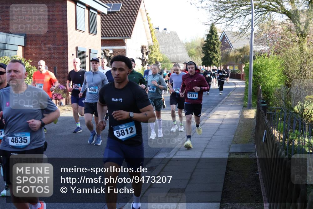 12.04.2026 - 45. Internationalen Wilhelmsburger Insellauf Yannick Fuchs http://msf.ph/oto/9473207 12.04.2026 08:58:19 Laufen 6, 4635, 2252, 5688, 2190, 1, 5812, 381, 4139, 5811 meine-sportfotos.de