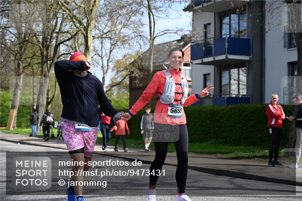 12.04.2026 - 45. Internationalen Wilhelmsburger Insellauf J. Mangold http://msf.ph/oto/9473431 12.04.2026 11:38:02 Ziel 5948, 5655, 5656, 3354 meine-sportfotos.de