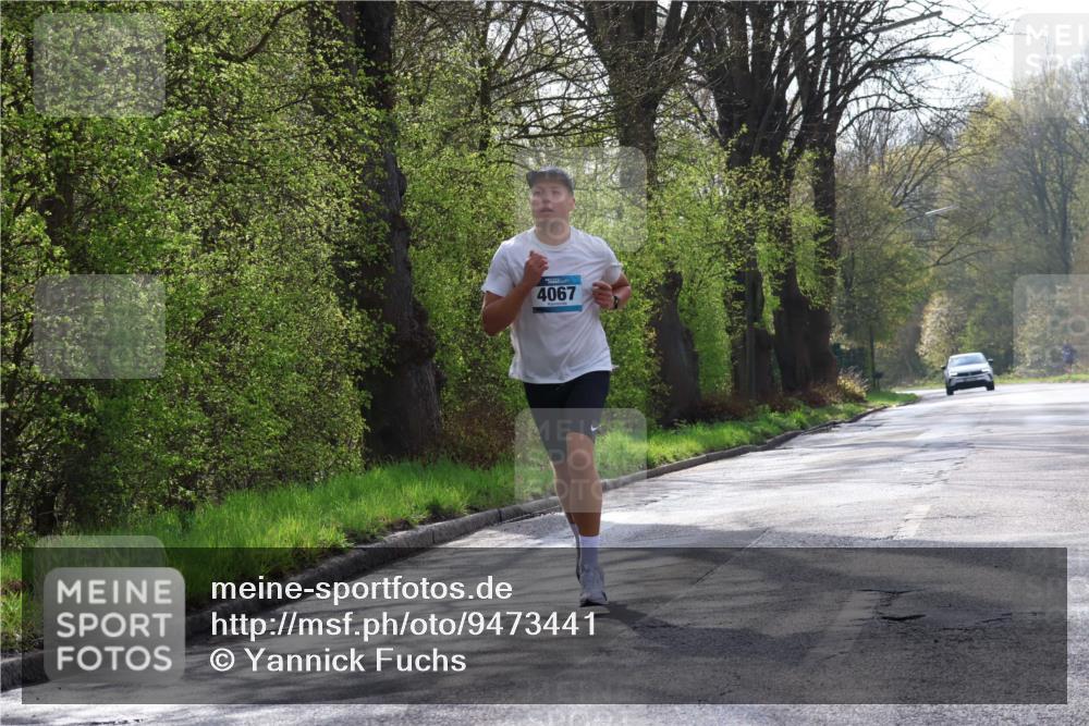 12.04.2026 - 45. Internationalen Wilhelmsburger Insellauf Yannick Fuchs http://msf.ph/oto/9473441 12.04.2026 10:01:11 Laufen 4067 meine-sportfotos.de