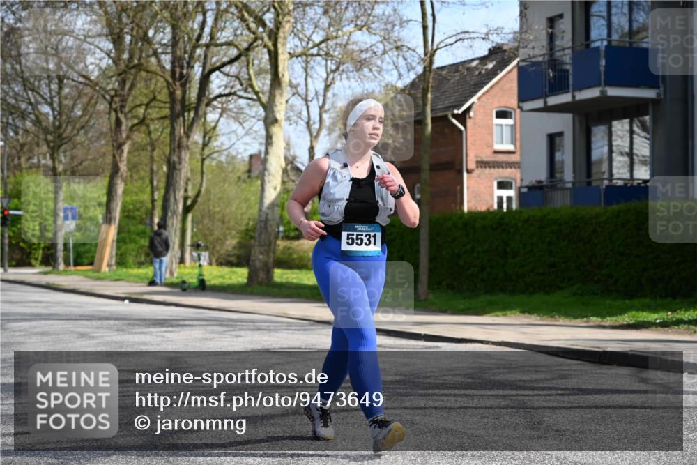 12.04.2026 - 45. Internationalen Wilhelmsburger Insellauf J. Mangold http://msf.ph/oto/9473649 12.04.2026 11:39:17 Ziel 5531 meine-sportfotos.de