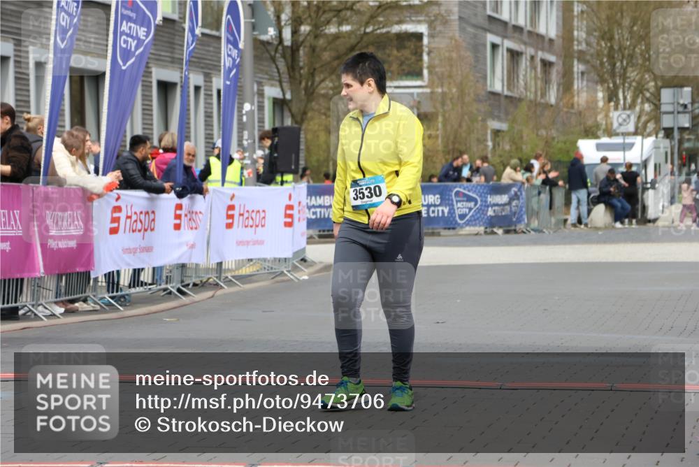 12.04.2026 - 45. Internationalen Wilhelmsburger Insellauf Strokosch-Dieckow http://msf.ph/oto/9473706 12.04.2026 13:33:54 Ziel 3530 meine-sportfotos.de