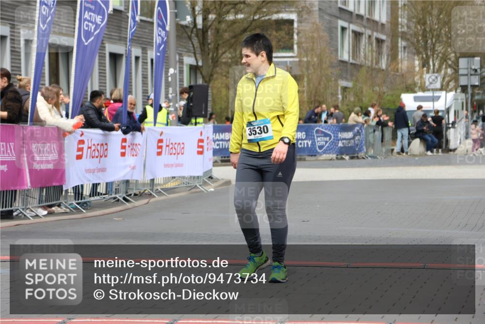 12.04.2026 - 45. Internationalen Wilhelmsburger Insellauf Strokosch-Dieckow http://msf.ph/oto/9473734 12.04.2026 13:33:53 Ziel 3530 meine-sportfotos.de