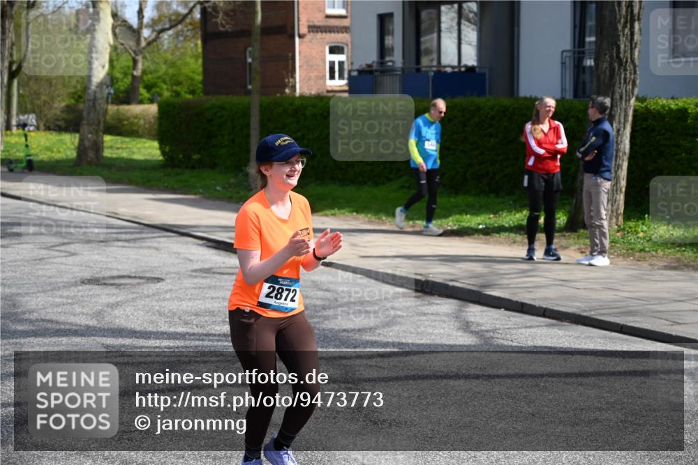 12.04.2026 - 45. Internationalen Wilhelmsburger Insellauf J. Mangold http://msf.ph/oto/9473773 12.04.2026 11:40:36 Ziel 2872, 4981, 2693, 5593 meine-sportfotos.de