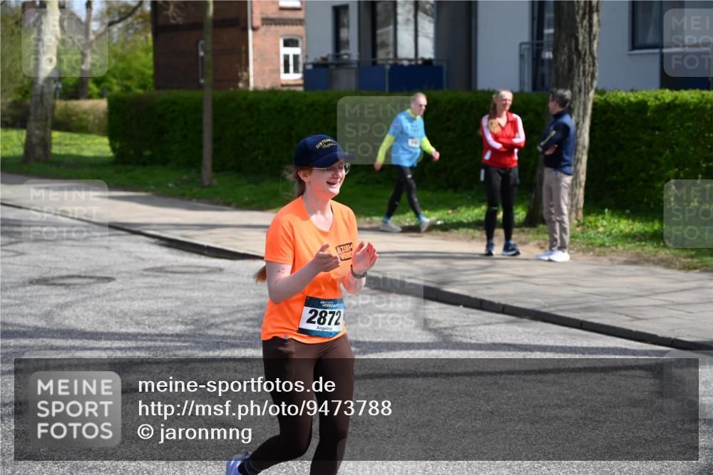 12.04.2026 - 45. Internationalen Wilhelmsburger Insellauf J. Mangold http://msf.ph/oto/9473788 12.04.2026 11:40:36 Ziel 2872, 4981, 2693, 5593 meine-sportfotos.de