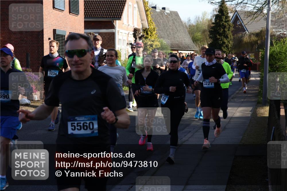 12.04.2026 - 45. Internationalen Wilhelmsburger Insellauf Yannick Fuchs http://msf.ph/oto/9473810 12.04.2026 08:59:04 Laufen 690, 3234, 5560, 16, 38, 322 meine-sportfotos.de